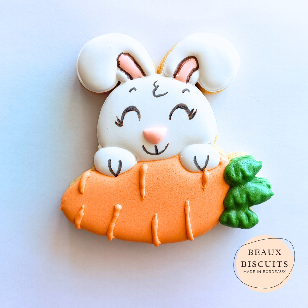 Le lapin coquin croqueur de carottes